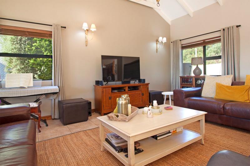 4 Bedroom Property for Sale in Stonehaven Estate Western Cape